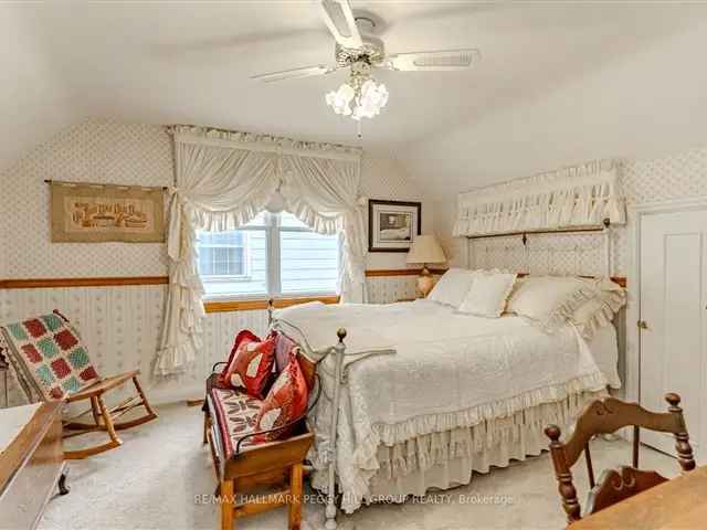 House For Sale in Barrie, Ontario