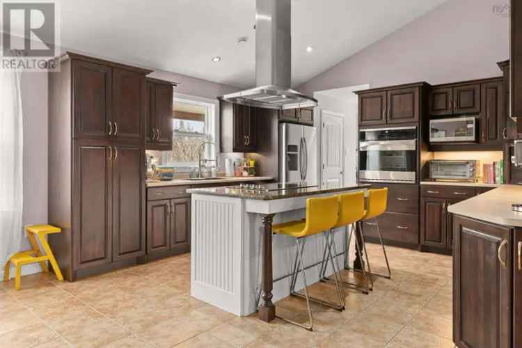 19 Bear Lane Beaver Bank Country Home 4 Bed 3 Bath