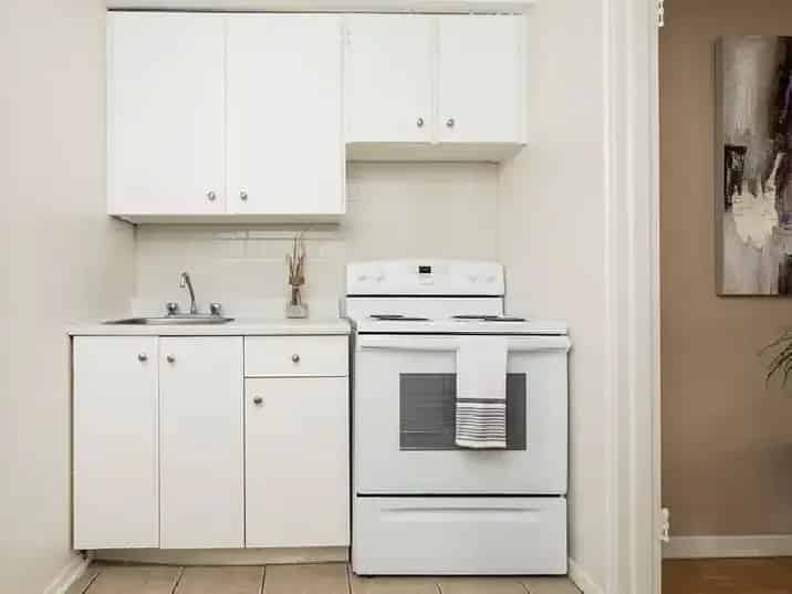 1 Bedroom Apartment for Rent Rockcliffe Arms Ottawa