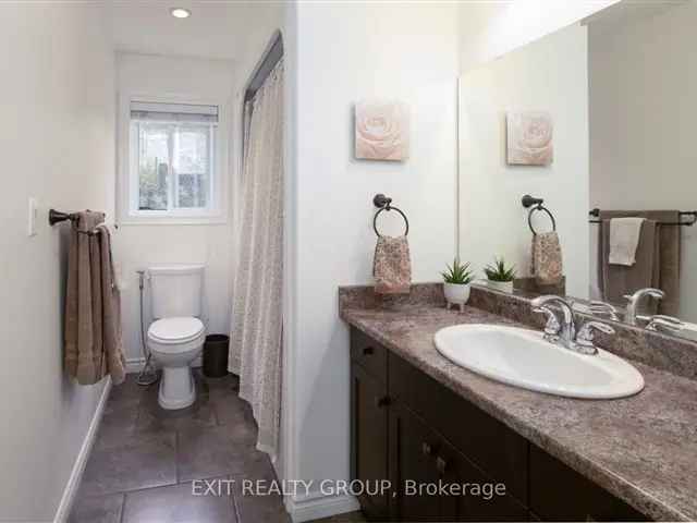 House For Sale in Quinte West, Ontario