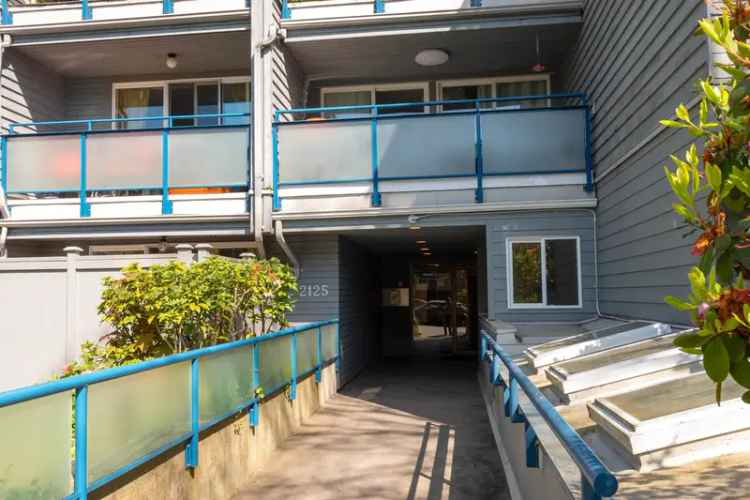 Kitsilano Condo for Sale: York Gardens 1-Bedroom