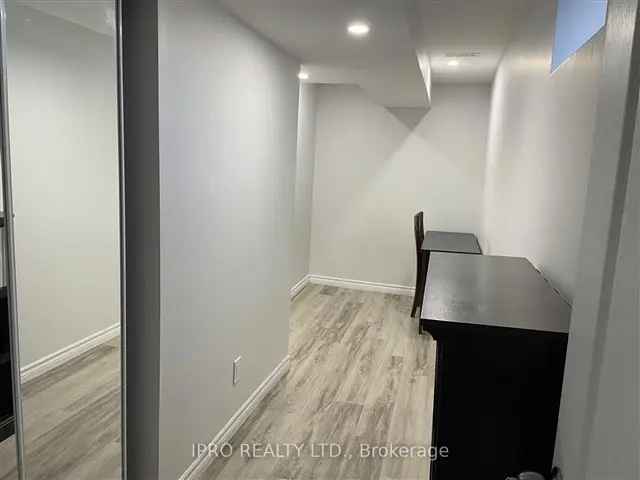 Furnished 2 Bedroom Basement Apartment For Rent in Mississauga East Credit