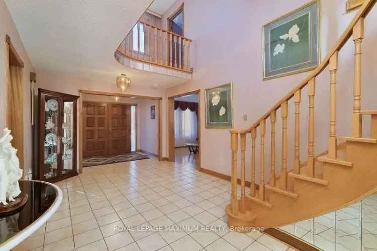 Spacious 4-Bedroom Family Home 2800 Sqft Updated