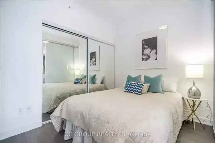 2 Bed 2 Bath Apartment in Toronto with Modern Amenities