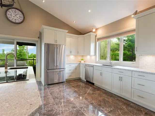 House For Sale in Meaford, Ontario