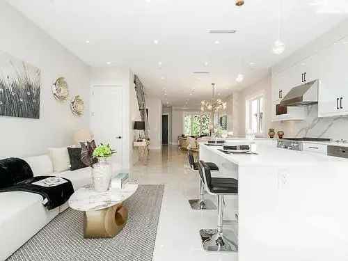 Modern Kitsilano Duplex 3 Bed All Ensuites 2-Bed Mortgage Helper