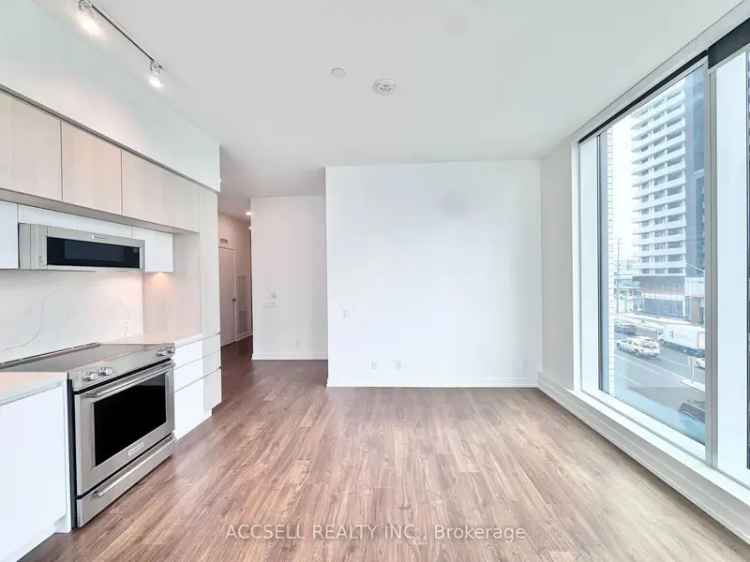 Modern 3-Bedroom Condo near Vaughan Metropolitan Centre