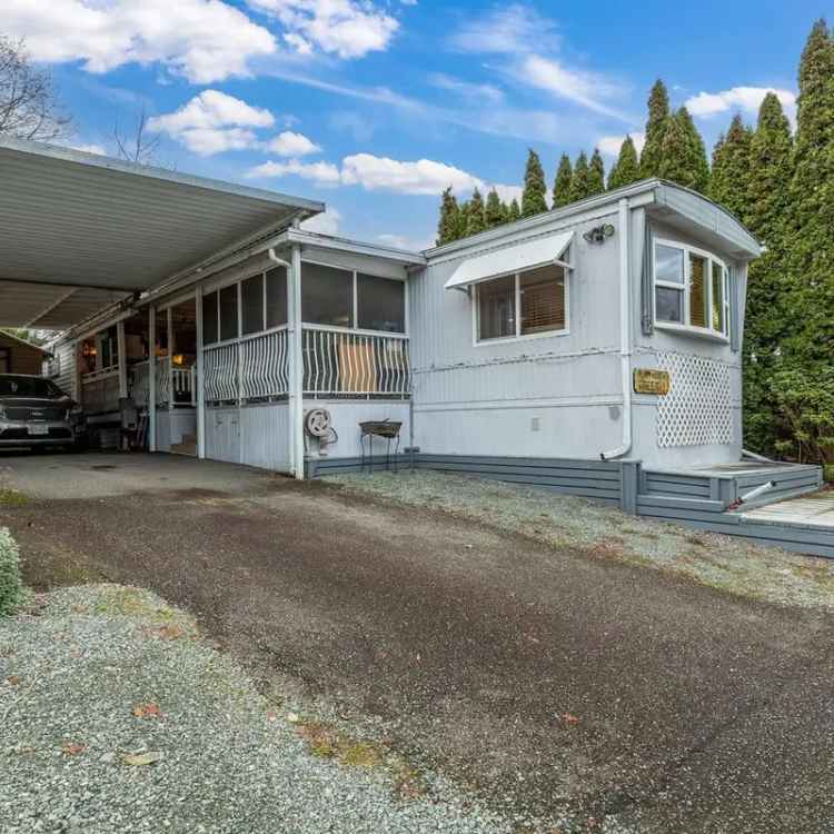 2 Bedroom Manufactured Home for Sale in Surrey