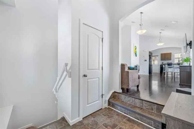 McKee Bungalow in Reunion - Corner Lot, Upgraded Interior, Deck