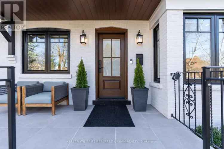 Luxury Modern Farmhouse in Port Credit