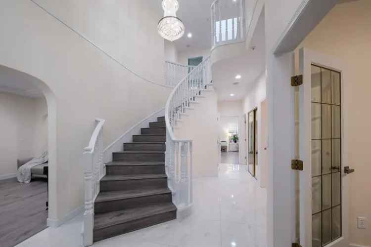 7 Bed 6 Bath House Vancouver East R2983814