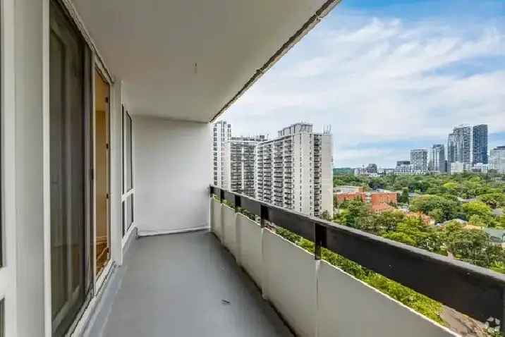 Lease Transfer Apt. in Davisville