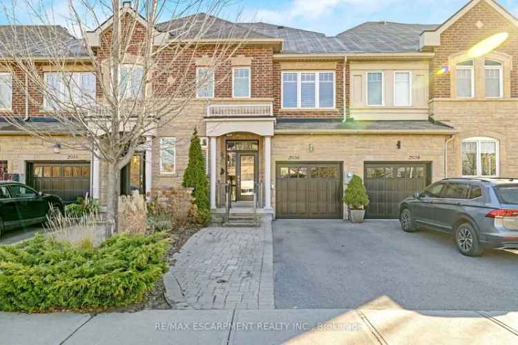 House For Sale in Mississauga, Ontario