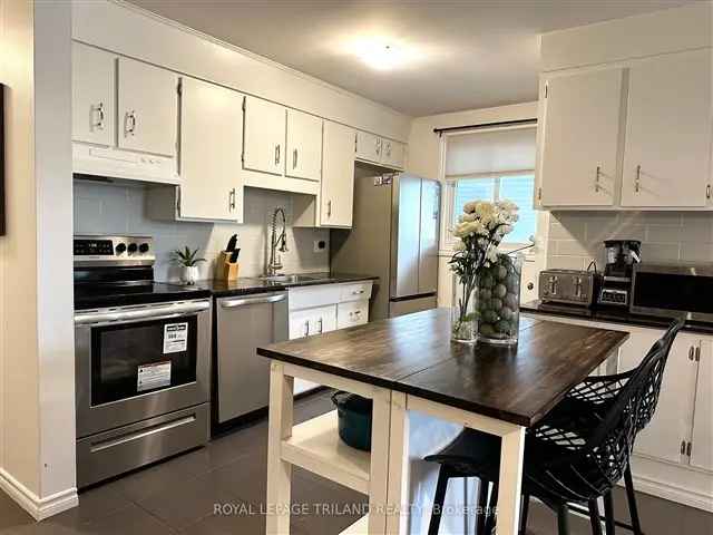 Main Floor 3 Bedroom Apartment Near Fairview Mall