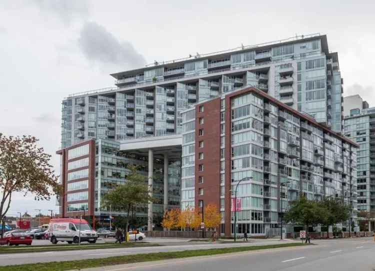 False Creek Waterfront Condo 1 Bed 1 Bath Near Downtown Vancouver