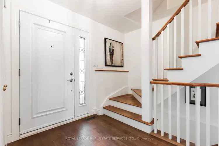 House For Sale in Oakville, Ontario