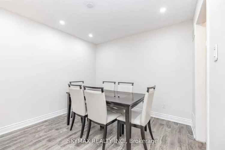 House For Sale in Mississauga, Ontario