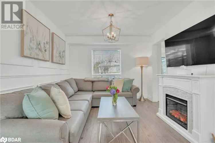 Buy Detached Home in Family-Friendly Neighbourhood with Stylish Upgrades