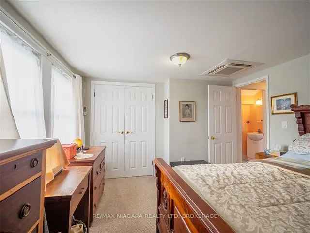 House For Sale in 115, Delhi Street, Port Colborne, Ontario