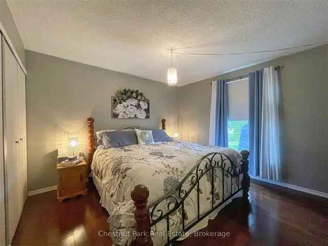 Updated 4-Bedroom Home Near Chesley Parkland