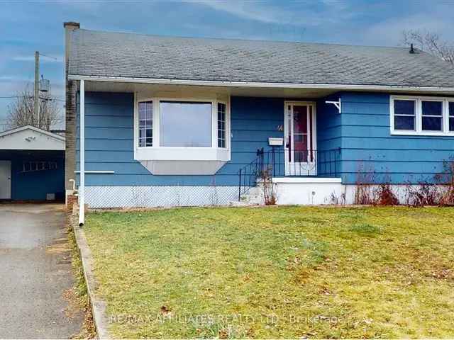 Charming 2 Bedroom Bungalow Near Amenities