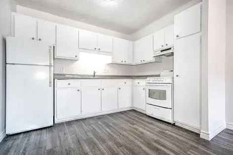 1 room apartment of 45 m² in Montreal