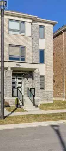 Pickering Townhouse 4 Beds 2048 Sq Ft Double Garage