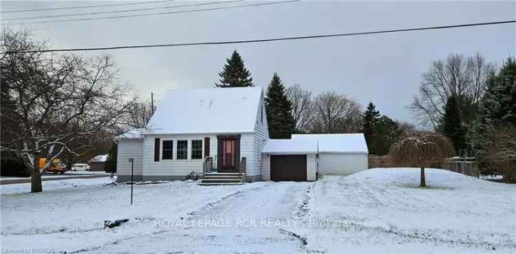 House For Sale in Georgian Bluffs, Ontario