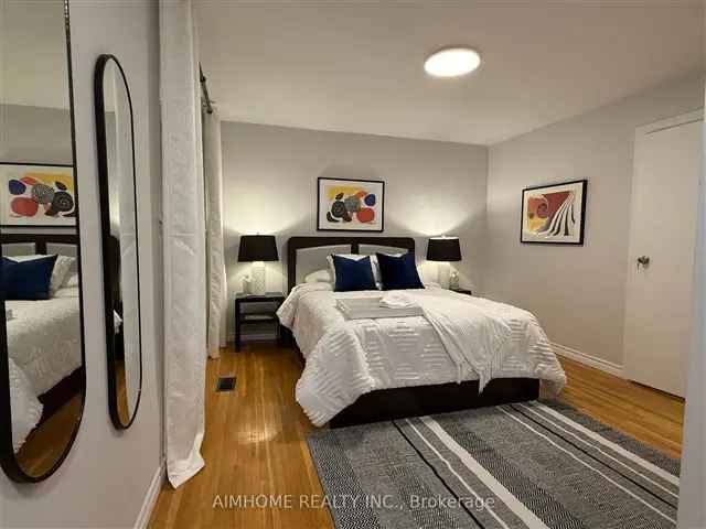 House For Sale in Toronto, Ontario