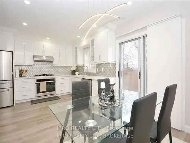 Renovated Semi-Detached House West Oak Trails Modern Kitchen Upgraded Washrooms