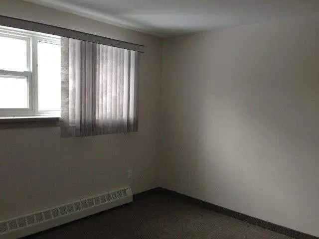 Winnipeg 1-Bedroom Suite near Health Sciences Centre