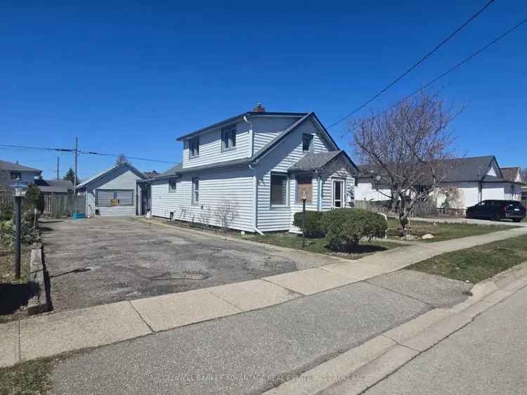 3 Bedroom Home with Large Garage Near Amenities