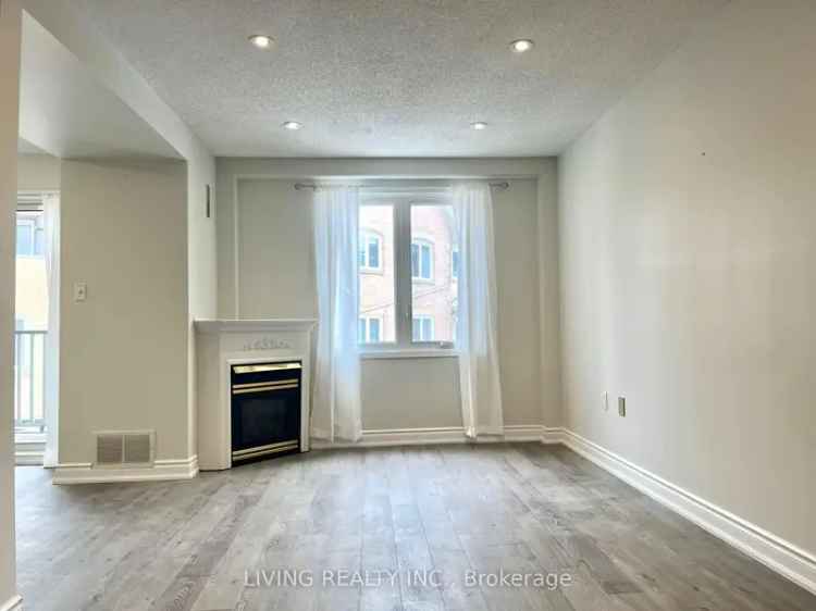 Rent Stunning Condo Townhouse in Richmond Hill with Modern Upgrades