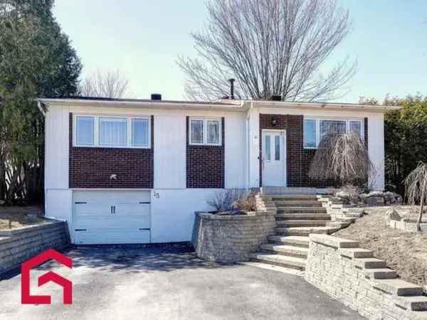 3-Bedroom Bungalow for Sale in Lorraine