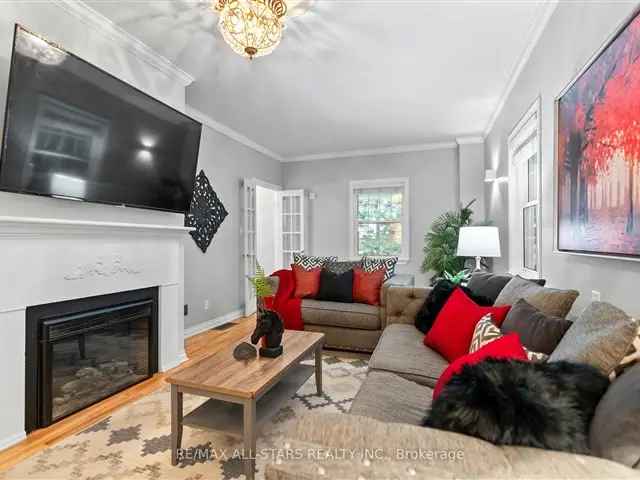 House For Sale in Uxbridge, Ontario