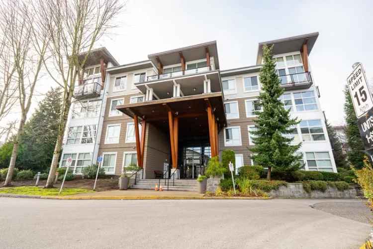 A $599,900.00 Apartment/Condo with 2 bedrooms in West Newton, Surrey