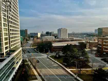 2 Bedroom 1144 Sqft Corner Unit in Toronto with CN Tower Views