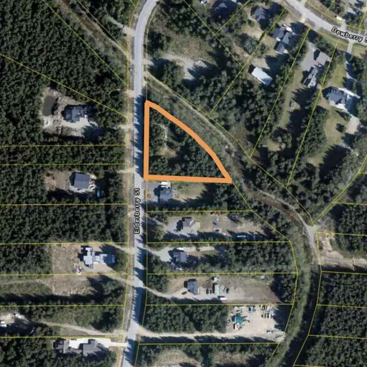 1.56 Acre Lot for Sale in Strawberry Meadows  Near Downtown