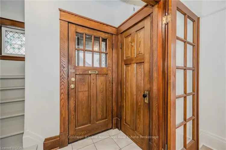 House For Sale in Guelph, Ontario