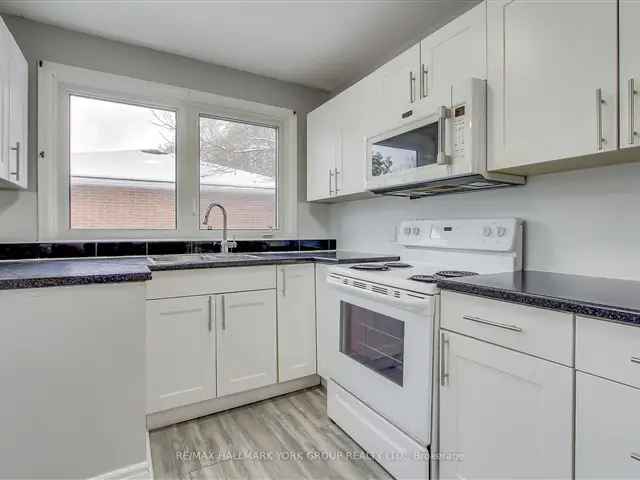 House For Rent in Barrie, Ontario