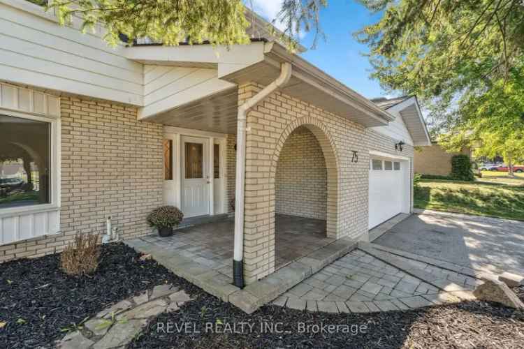 House For Sale in Barrie, Ontario