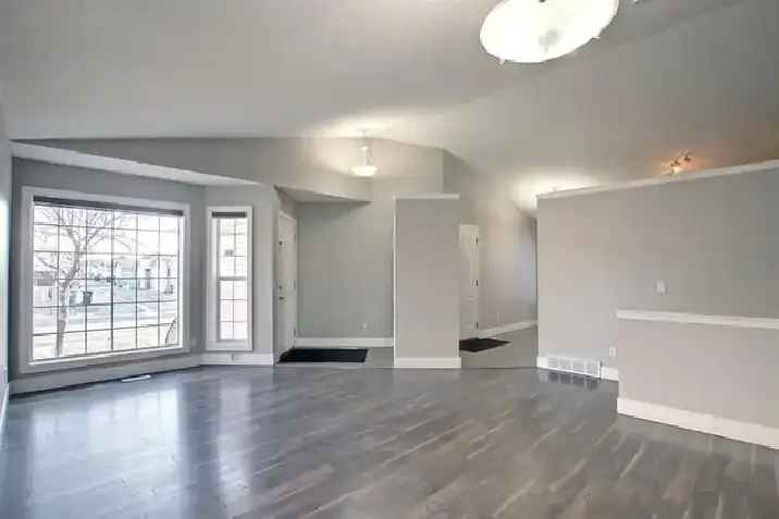 House for rent in Taradale Calgary. NE