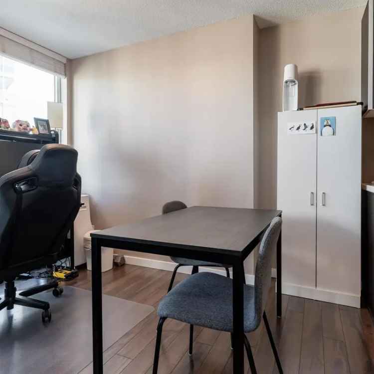 Park Place 2 Condo for Sale - 1 Bedroom, Great Amenities