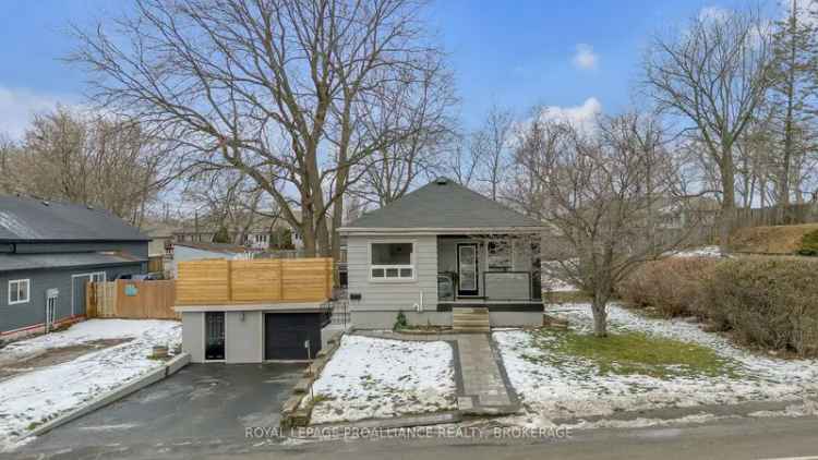 House For Sale in Kingston, Ontario