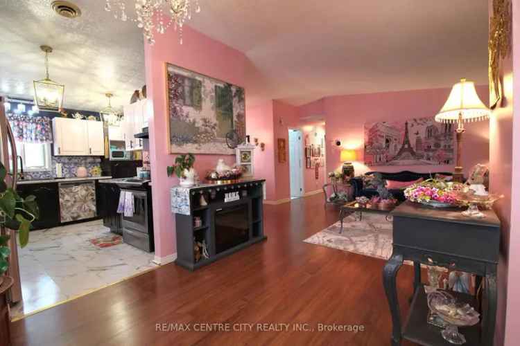 Spacious 2-Bedroom Semi-Detached Home in Twin Elm Estates