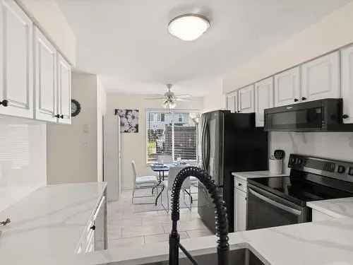 Townhouse For Sale In Aldergrove Langley British Columbia