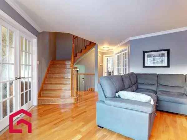 Two or More Storey House for Sale in Laurentides