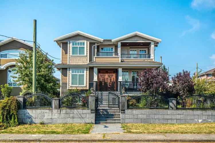 Burnaby South 5-Bed Home with 2 Suites and Mountain Views