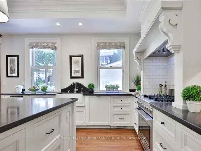 Elegant Downtown Oakville Home Steps From Lake & Town Square