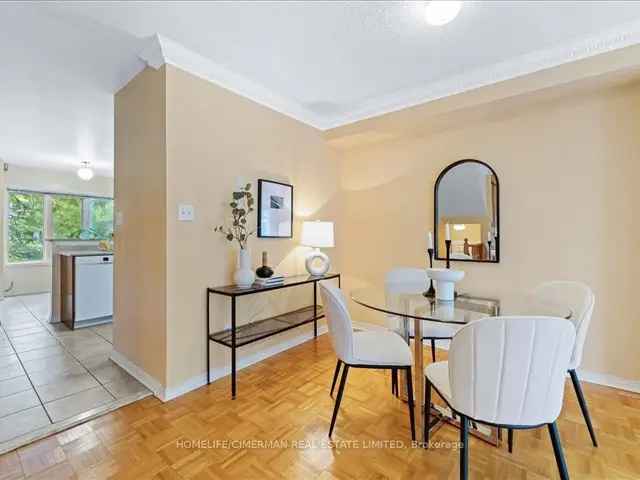 3-Bedroom Freehold Townhouse in Richmond Hill